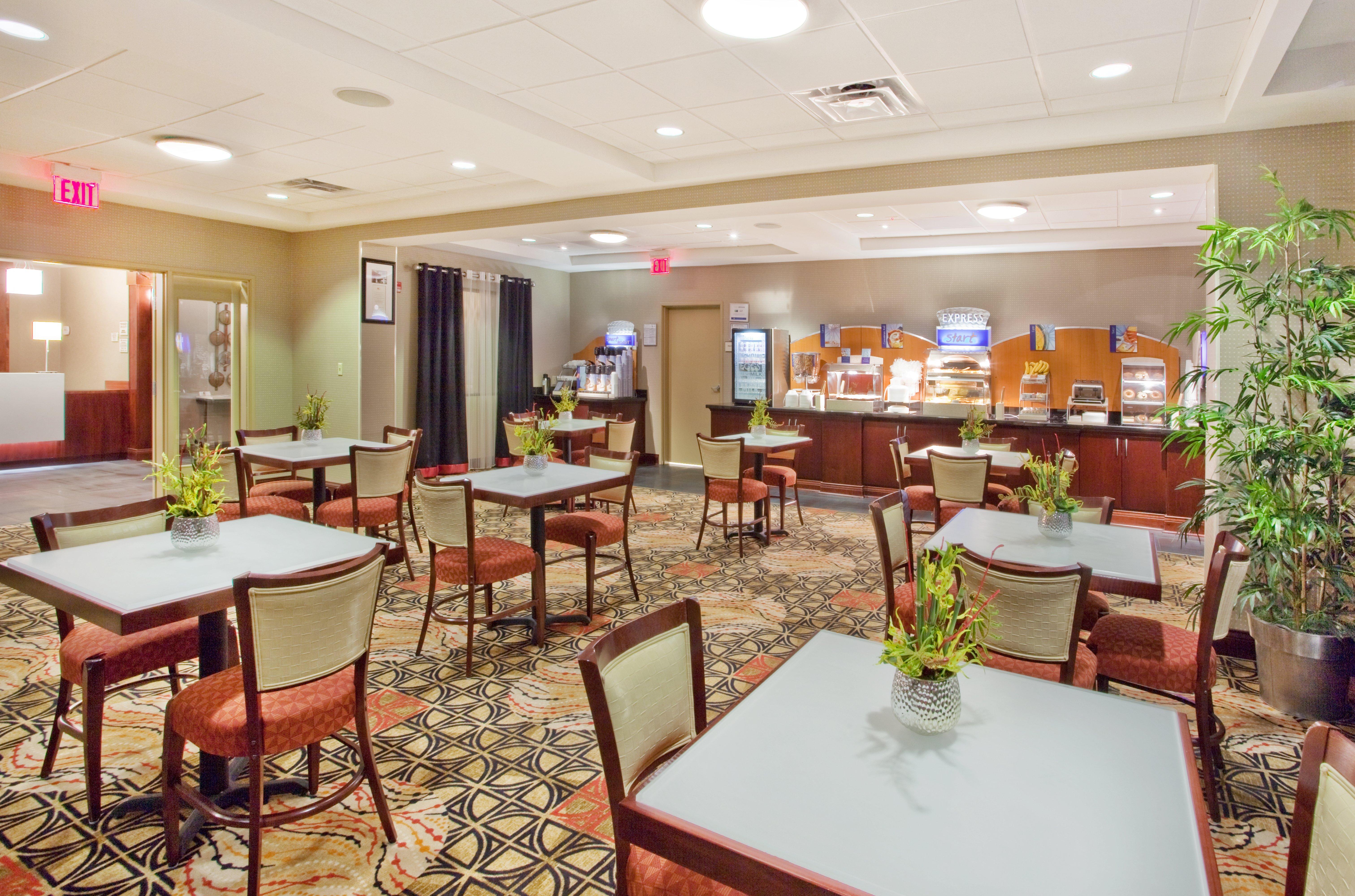 Holiday Inn Express Hotel & Suites Atlanta-Cumming By Ihg Ngoại thất bức ảnh